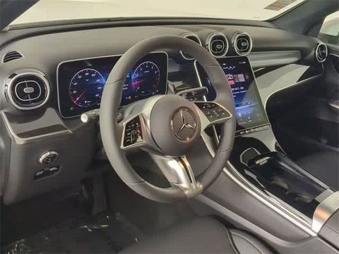 Certified 2026 Mercedes-Benz GLC 300 4MATIC image 9
