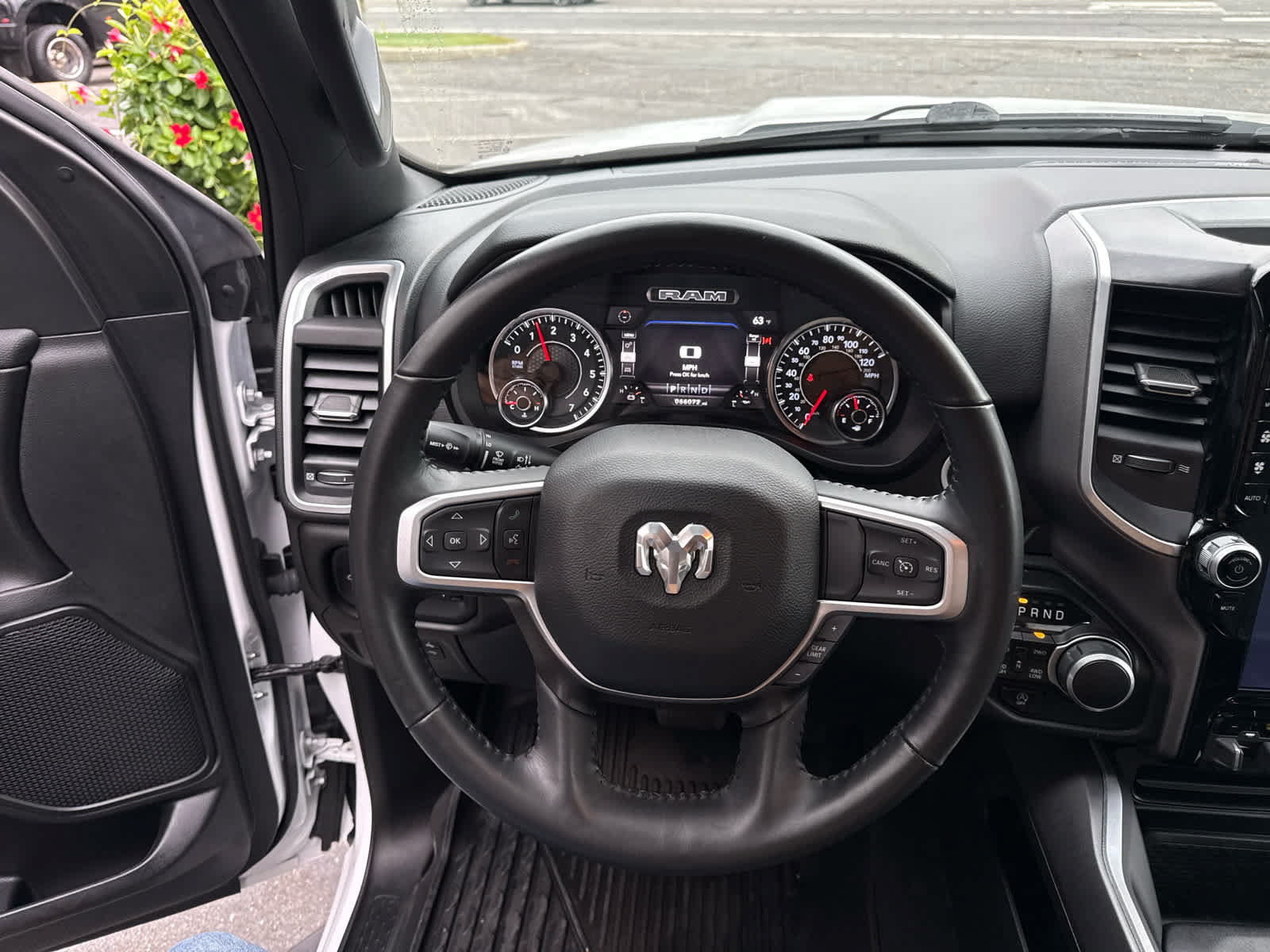 Used 2023 RAM 1500 Big Horn AWD/4WD image 23