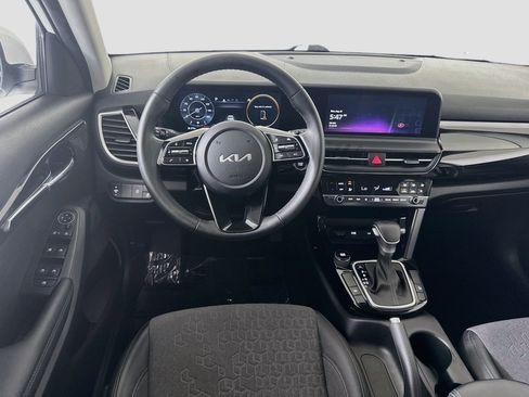 Used 2024 Kia Seltos S FWD image 17