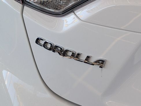 Certified 2021 Toyota Corolla LE FWD image 28