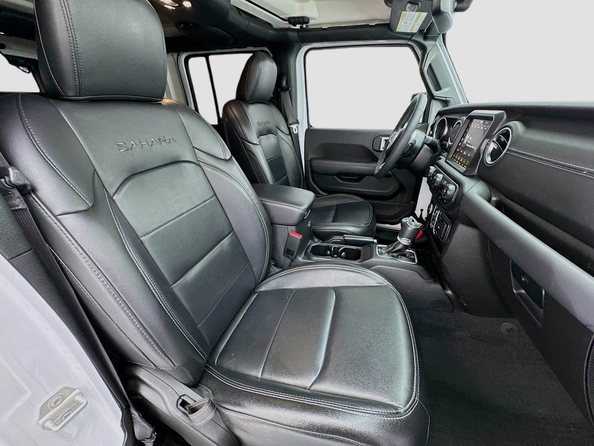 Used 2023 Jeep Wrangler Unlimited Sahara AWD/4WD image 20