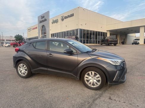 Used 2021 Toyota C-HR LE FWD image 12