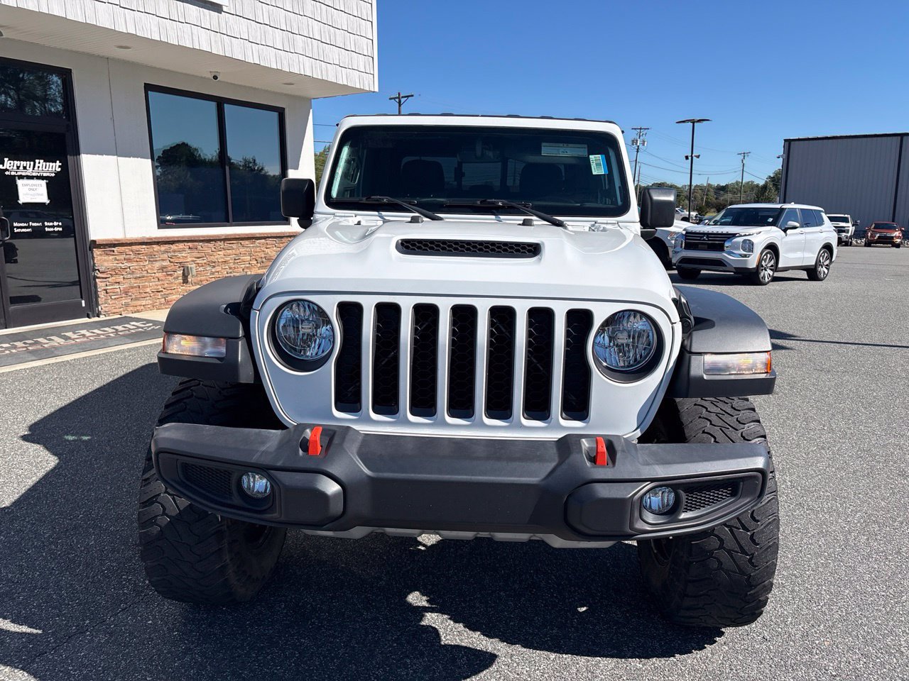 Used 2023 Jeep Gladiator Mojave w/ Trailer Tow Package AWD/4WD image 12