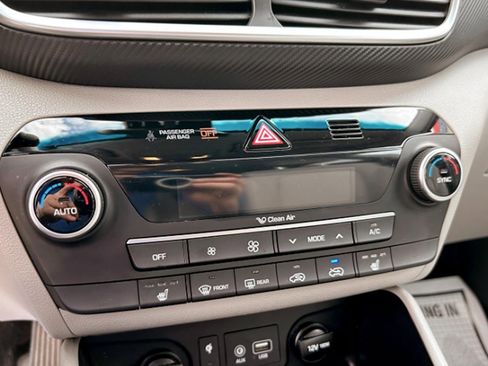 Used 2019 Hyundai Tucson Sport image 13