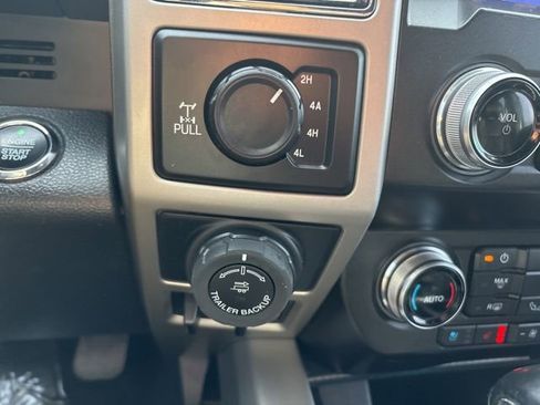 Used 2019 Ford F150 Lariat w/ Equipment Group 502A Luxury image 33