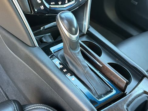 Used 2019 Cadillac XTS Luxury image 12