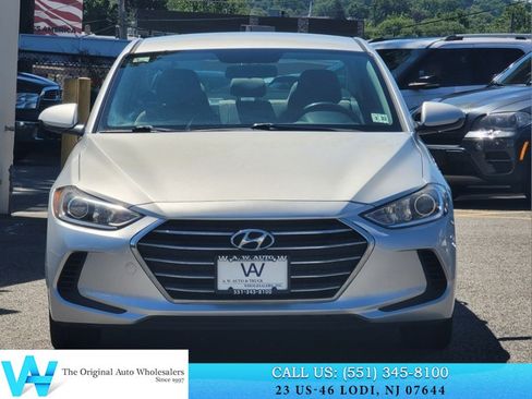 Used 2018 Hyundai Elantra SEL FWD image 2