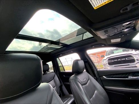 Used 2023 Cadillac XT6 Premium Luxury image 20