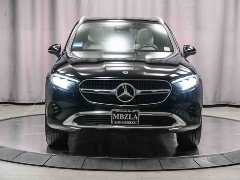 Used 2024 Mercedes-Benz GLC 300 4MATIC image 6