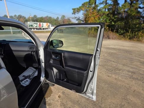 Used 2024 Toyota 4Runner TRD Off-Road image 15