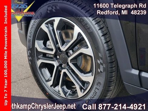 Used 2024 Jeep Compass Limited image 31