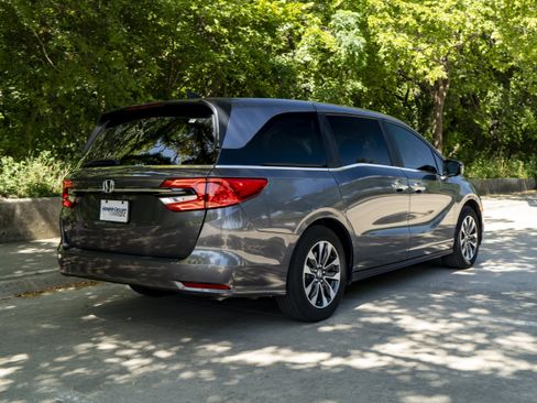 Used 2024 Honda Odyssey EX-L image 9