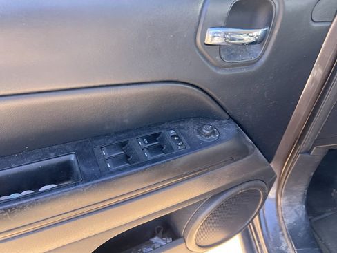 Used 2016 Jeep Patriot High Altitude image 14