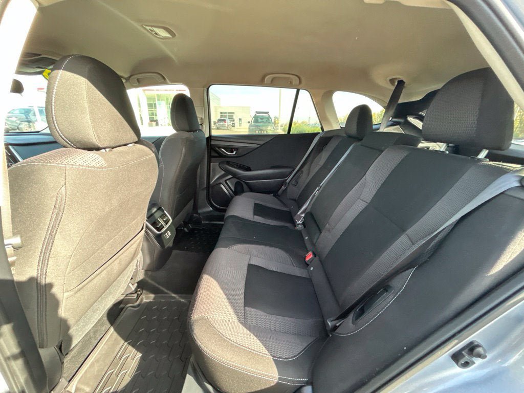 Used 2023 Subaru Outback Premium AWD/4WD image 14
