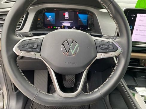 Used 2024 Volkswagen Atlas Cross Sport SE AWD/4WD image 20