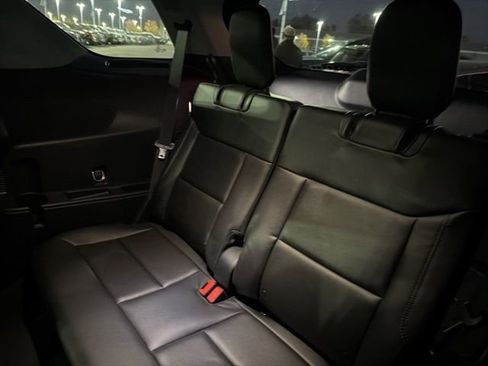 Used 2022 Ford Explorer Limited w/ Limited Technology Package image 18