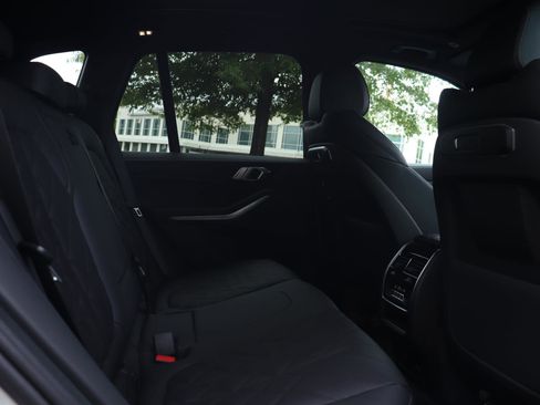 New 2026 BMW X5 sDrive40i w/ Premium Package image 24