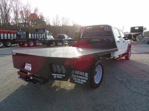 Used 2024 Ford F550 4x4 Crew Cab Super Duty image 7