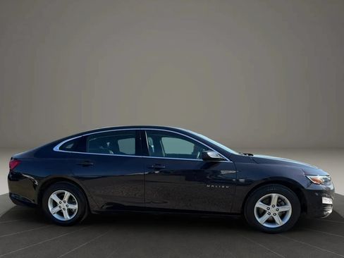 Used 2023 Chevrolet Malibu LT FWD image 4