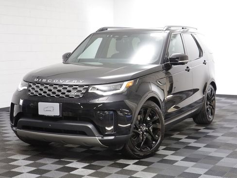 Used 2025 Land Rover Discovery S image 1