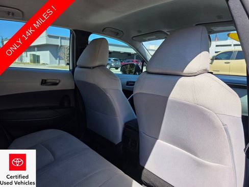 Used 2025 Toyota Corolla Cross L image 16