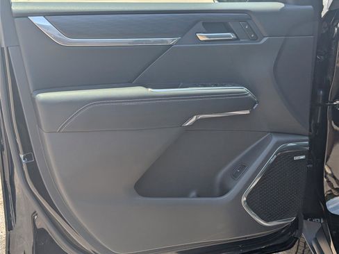 New 2025 GMC Acadia Elevation w/ Elevation Premium Package image 10