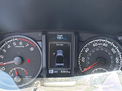 Used 2022 Toyota Tacoma SR RWD image 16