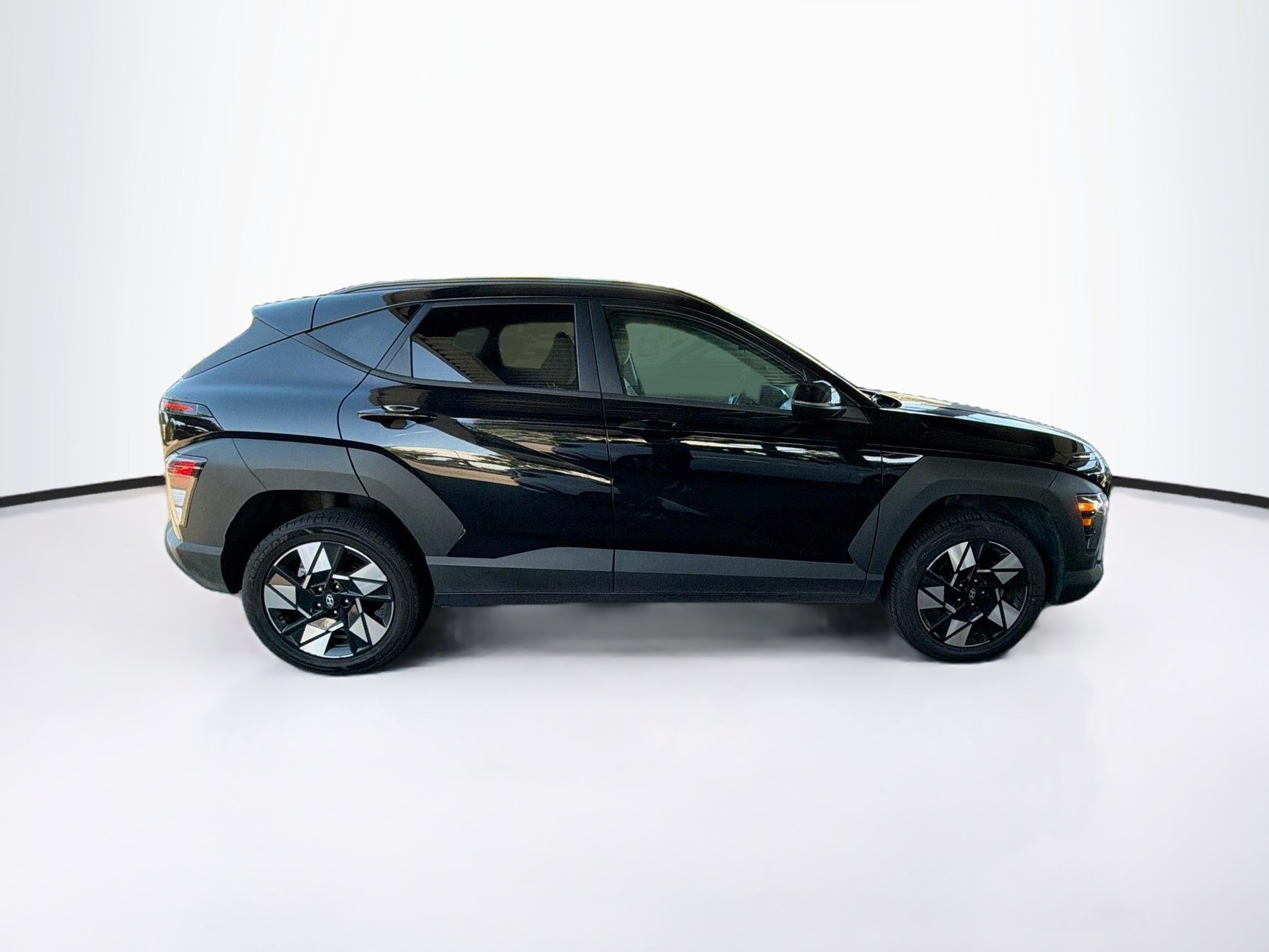 Used 2025 Hyundai Kona SEL AWD/4WD image 10