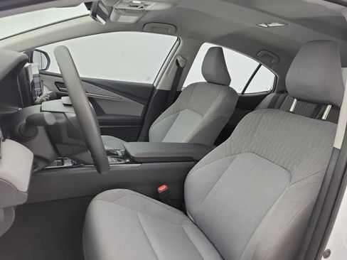 Used 2025 Toyota Camry LE w/ Convenience Package FWD image 19