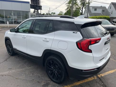 Used 2020 GMC Terrain SLT w/ Elevation Edition FWD image 8