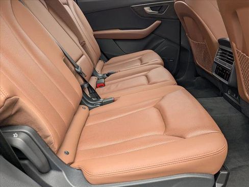 Used 2020 Audi Q7 3.0T Prestige w/ Prestige Package image 19