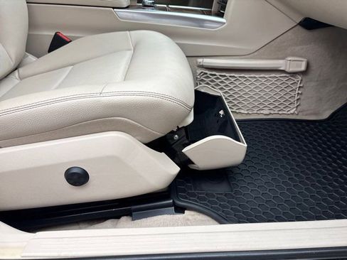 Used 2014 Mercedes-Benz E 350 Sedan image 60