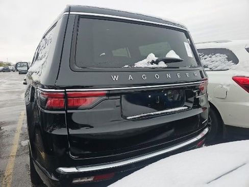 Used 2024 Jeep Wagoneer Series III w/ Premium Group I image 33