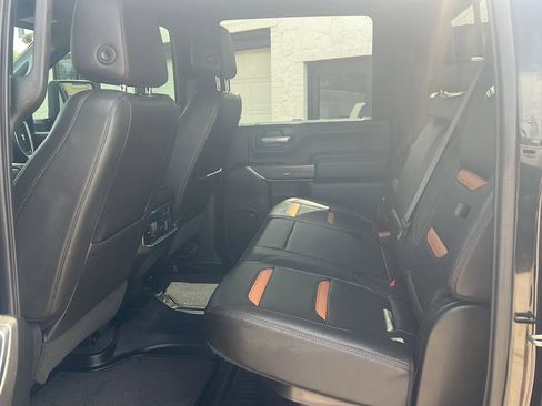 Used 2021 GMC Sierra 2500 AT4 w/ AT4 Premium Plus Package AWD/4WD image 10