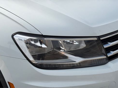 Used 2021 Volkswagen Tiguan SE AWD/4WD image 26