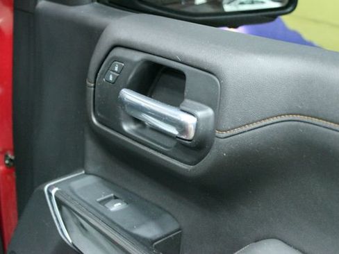Used 2019 GMC Sierra 1500 AT4 w/ AT4 Premium Package AWD/4WD image 9