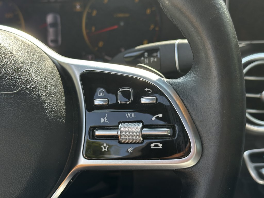 Used 2020 Mercedes-Benz C 300 Sedan image 29