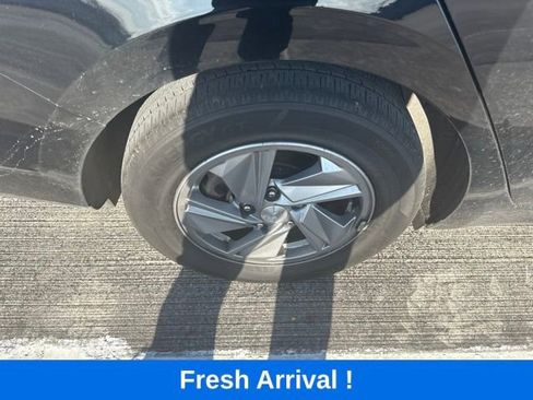 Used 2024 Hyundai Elantra SE FWD image 20