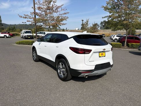 Certified 2025 Chevrolet Blazer LT FWD image 7