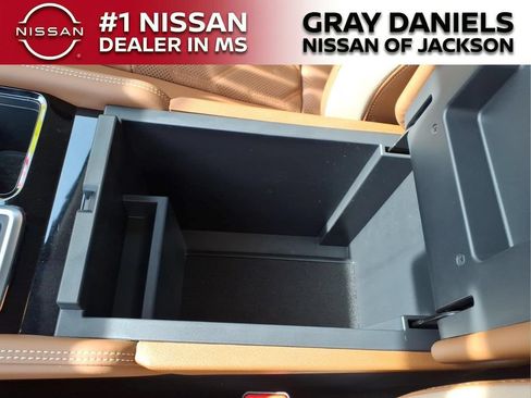 New 2026 Nissan Pathfinder Platinum FWD image 20