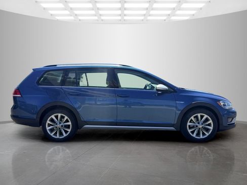 Used 2018 Volkswagen Golf Alltrack SE AWD/4WD image 4