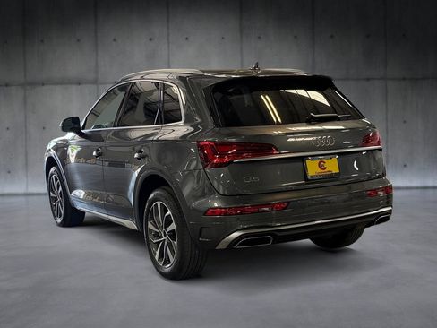 Used 2023 Audi Q5 2.0T Premium Plus w/ Premium Plus Package AWD/4WD image 3