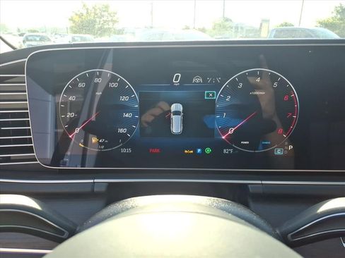 New 2026 Mercedes-Benz GLS 450 4MATIC image 18