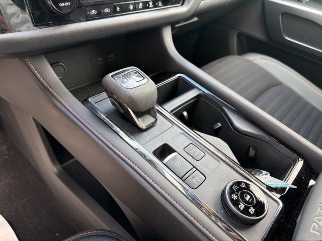 Used 2025 Nissan Pathfinder Rock Creek AWD/4WD image 26