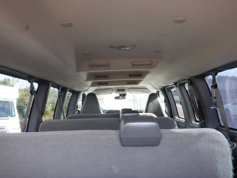 Used 2020 Chevrolet Express 3500 LT w/ LT Preferred Equipment Group image 6