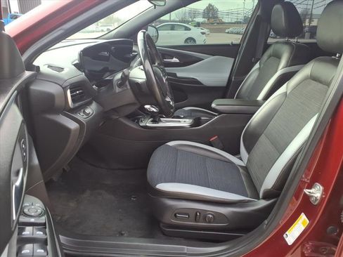 Used 2024 Buick Envista Preferred w/ Convenience I Package image 4