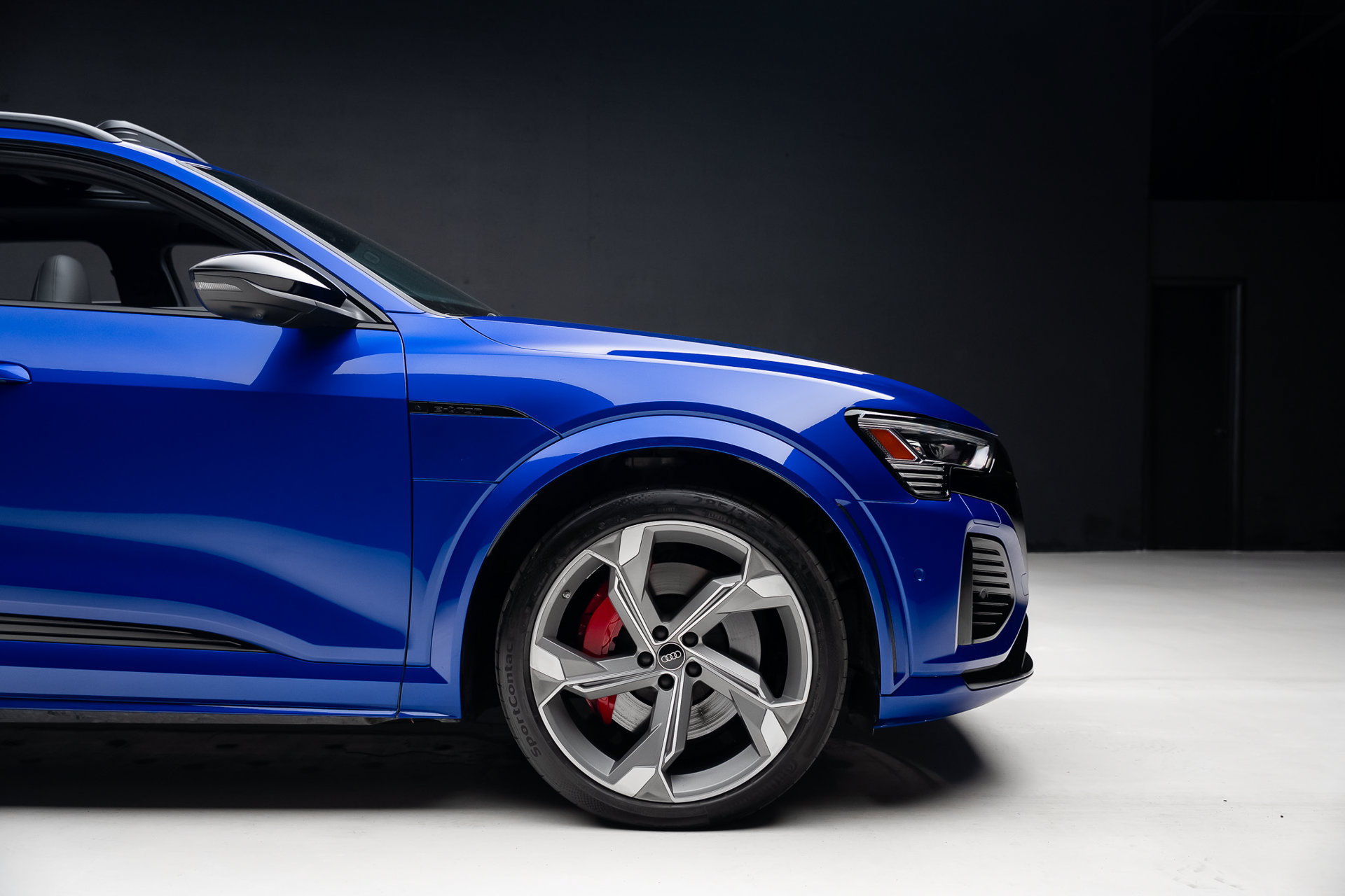 Used 2024 Audi SQ8 e-tron Premium Plus AWD/4WD image 39