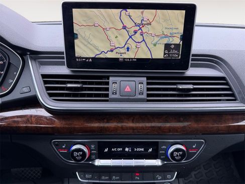 Used 2018 Audi Q5 2.0T Premium Plus w/ Premium Plus Package image 10