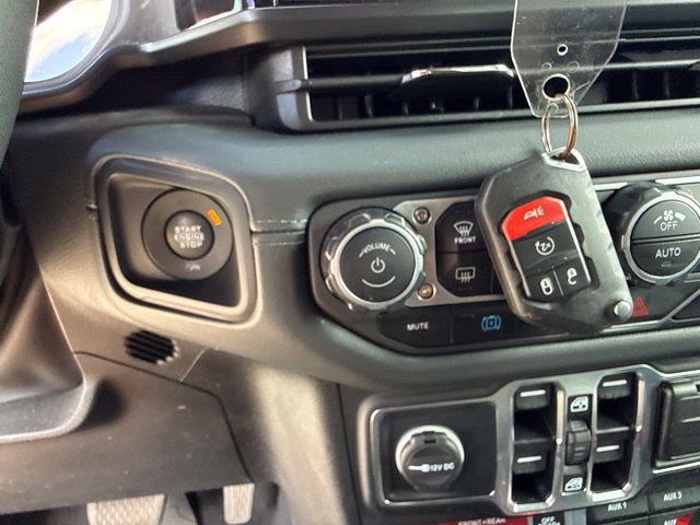 Used 2024 Jeep Wrangler Unlimited Rubicon 4xe w/ Technology Group AWD/4WD image 43