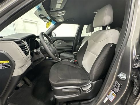 Used 2019 Kia Soul image 13